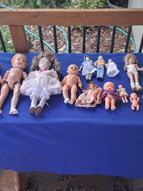 Lot Antique And Vintage Dolls 15 In Total